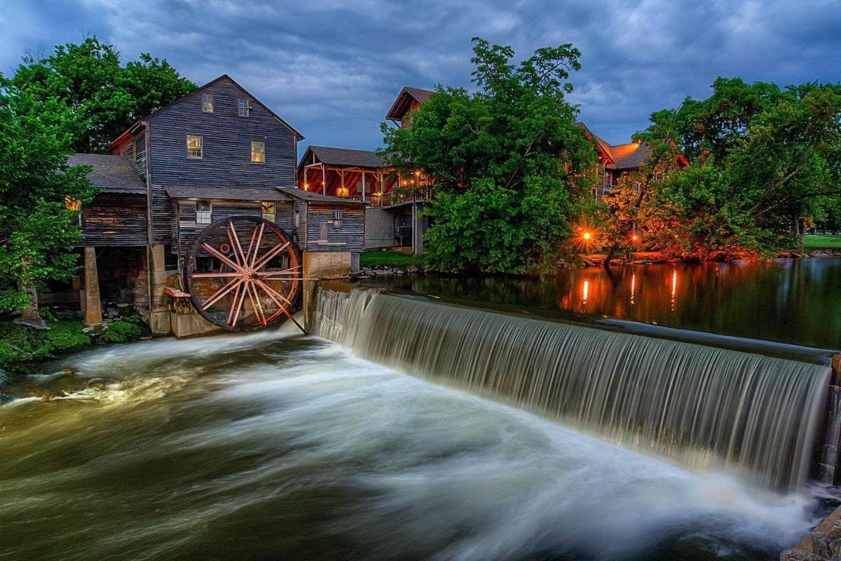 Whispering Winds, Hot Tub, Game Room, Wifi, 1089 Free Tickets Each Paid Day, Dollywood And More Gatlinburg Dış mekan fotoğraf