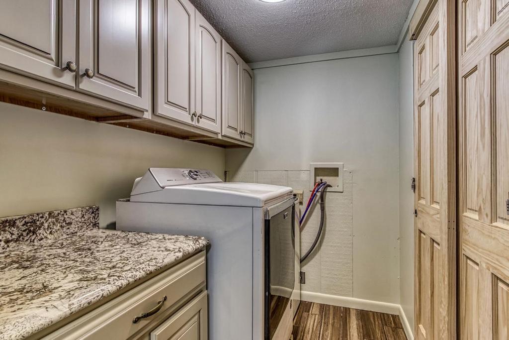 Whispering Winds, Hot Tub, Game Room, Wifi, 1089 Free Tickets Each Paid Day, Dollywood And More Gatlinburg Dış mekan fotoğraf