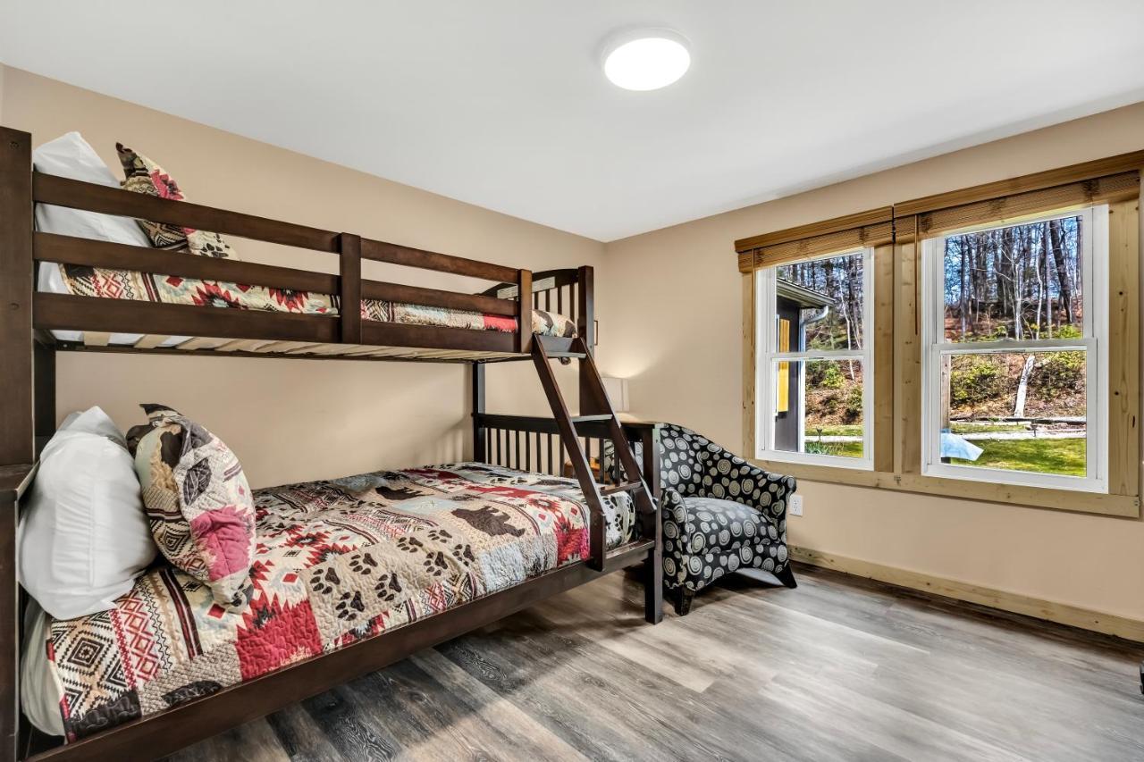 Whispering Winds, Hot Tub, Game Room, Wifi, 1089 Free Tickets Each Paid Day, Dollywood And More Gatlinburg Dış mekan fotoğraf