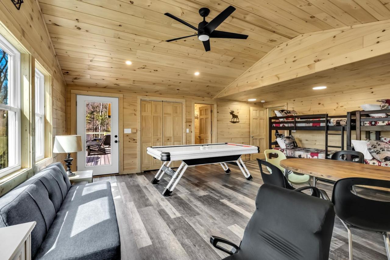 Whispering Winds, Hot Tub, Game Room, Wifi, 1089 Free Tickets Each Paid Day, Dollywood And More Gatlinburg Dış mekan fotoğraf